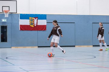 Bild 2 - HFV Futsalmeisterschaft C-Juniorinnen